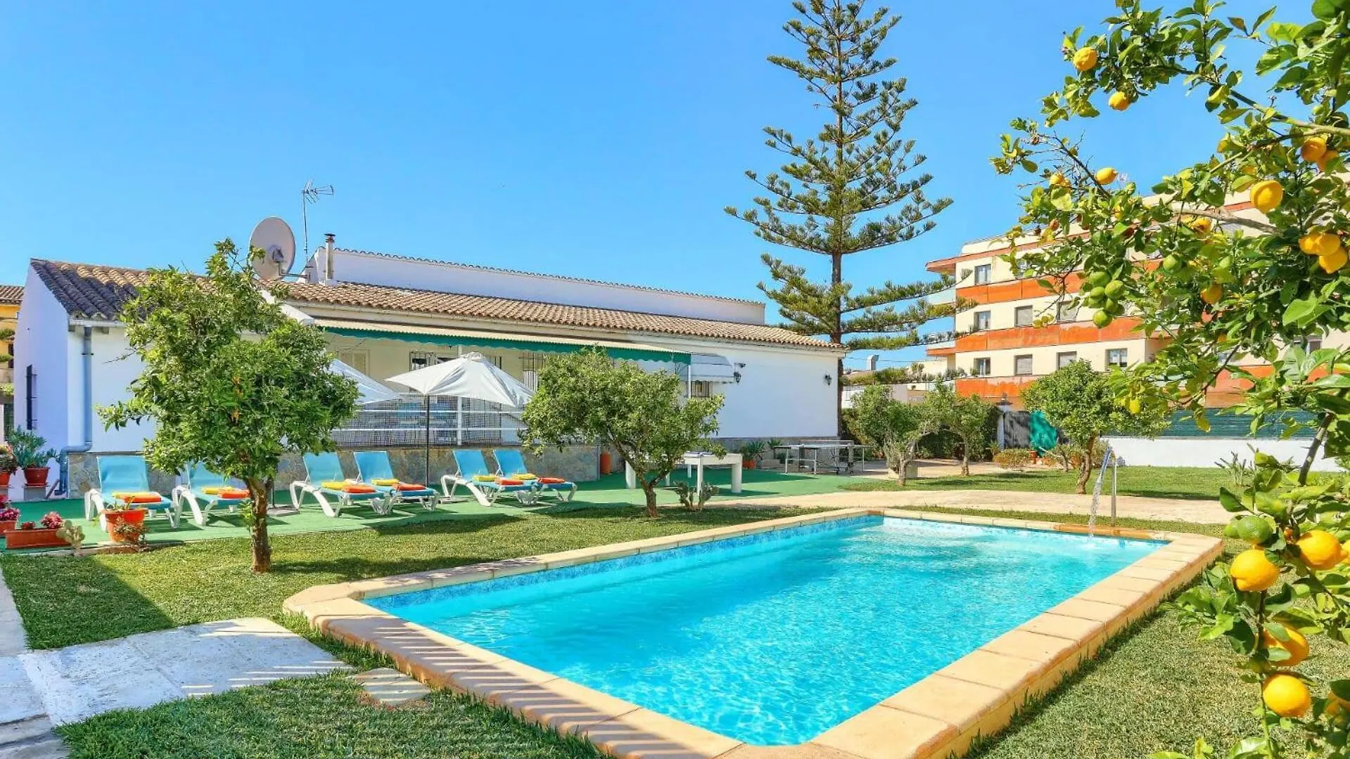 Villa Montemar By Villa Plus contacts
